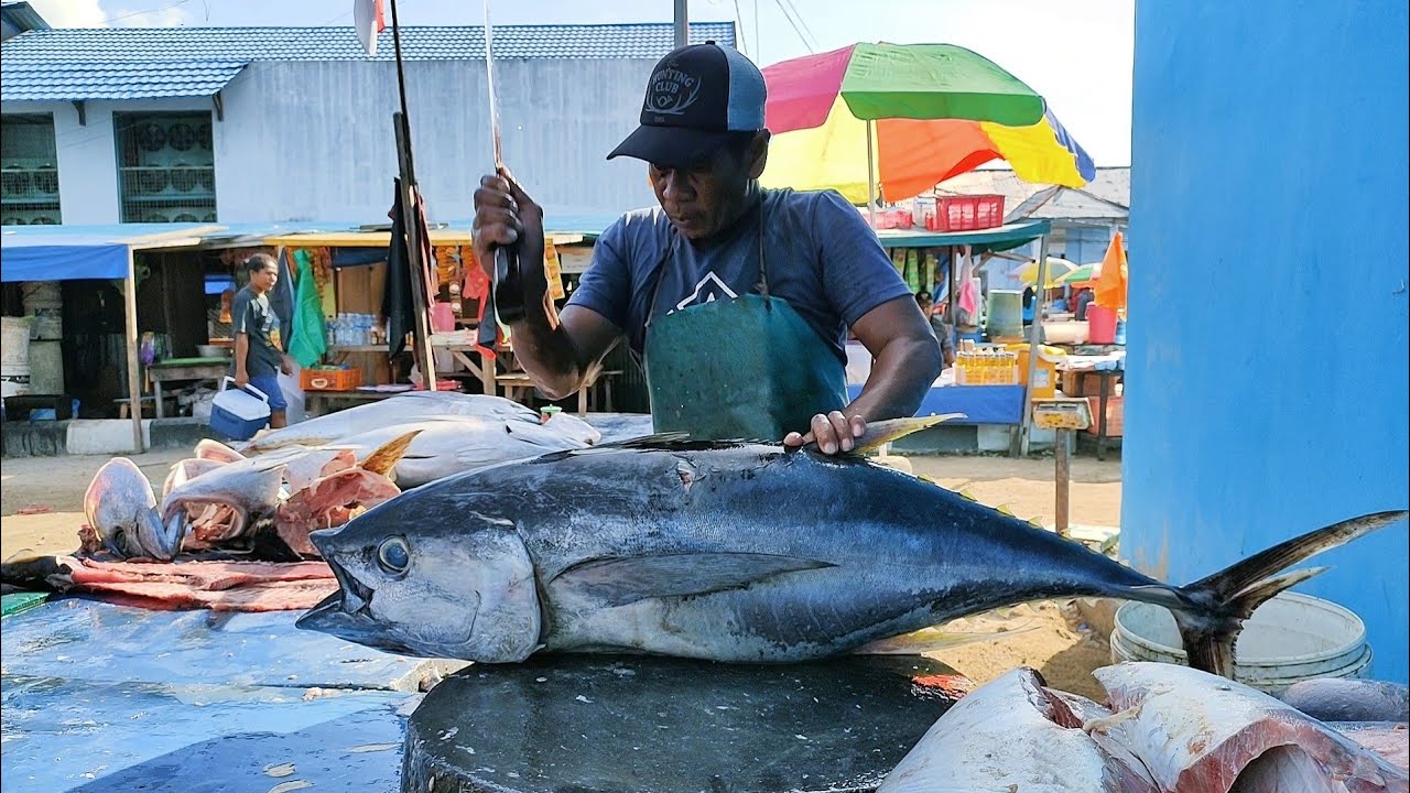 Giant Yellowfin Tuna Cutting Skill Sharp Machete Youtube