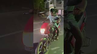 கால் கூட எட்டல | வண்டி ஒட்டிரத பாரு | #shorts #viral #trending #bike