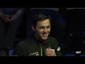 8 funny scenes in snooker imitating the immortal’s “tricks” on the spot and giving the middle fin