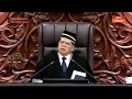 “Selagi semua tidak duduk saya akan ketuk sehingga esok” - Speaker Dewan Rakyat