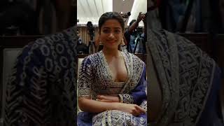 Rashmika Mandanna press meet in  Kerala      Rashmika Mandanna Cleavage #rashmika#pushpa#hotgirl