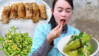 Vietnamese fried spring rolls and the best bitter melon dishes in the world | Xuxu - Liziqi's rival