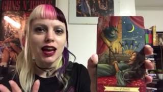 Review Everyday Witch Tarot