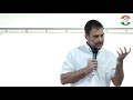 இந்த நூற்றாண்டில் ஒரு வரலாறு மீண்டும் நிகழும். ஒரு காந்தி மீண்டும் நாட்டை சுதந்திரமாக்குவார் ..