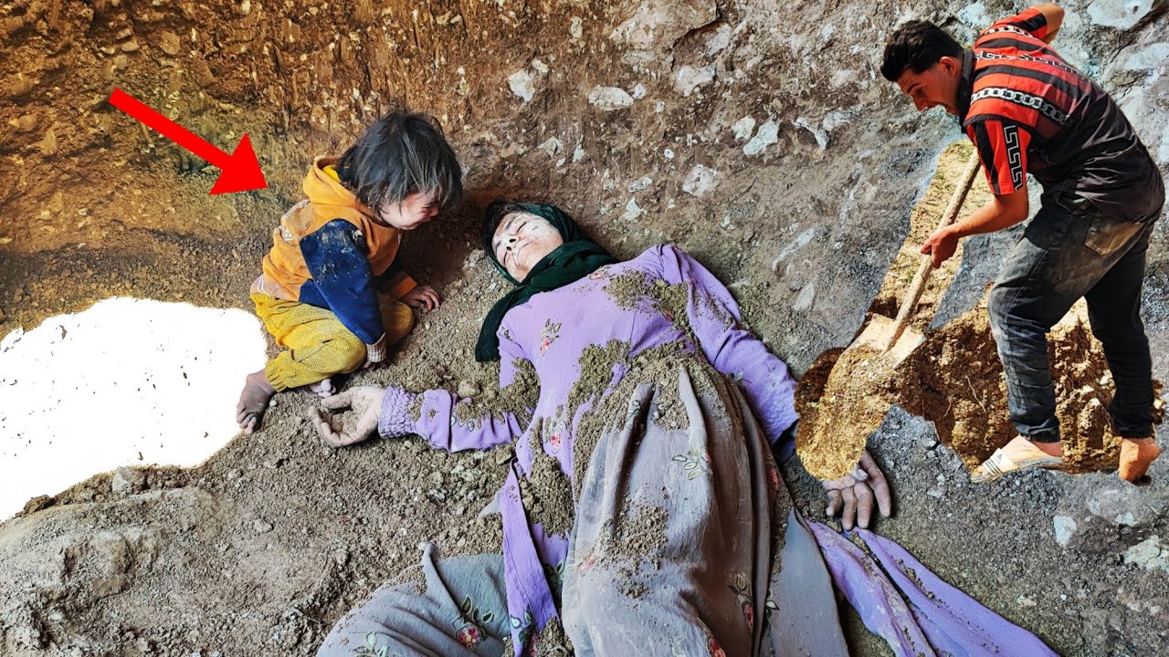 Powerful Mother Invincible In Building The Hijri Cave Youtube