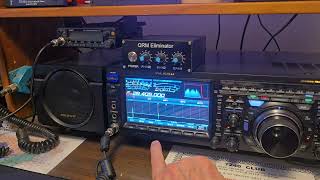 YAESU FTDX101MP Rick VE6CQ ON 10 Meters