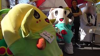 野外ステージ後のふなごろー＆ふにゃっしーブース（志木市民まつり）-20171203