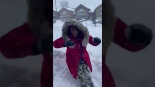 Snowing 🌨 in canada #shortvideoviral #snowincanada #shorts