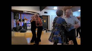 Sparkling Tones Live ( Oooo LaLa Polka)
