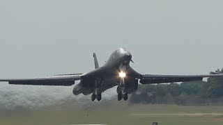 B-1B Lancer \u0026 B-52 Stratofortress depart RIAT 2017