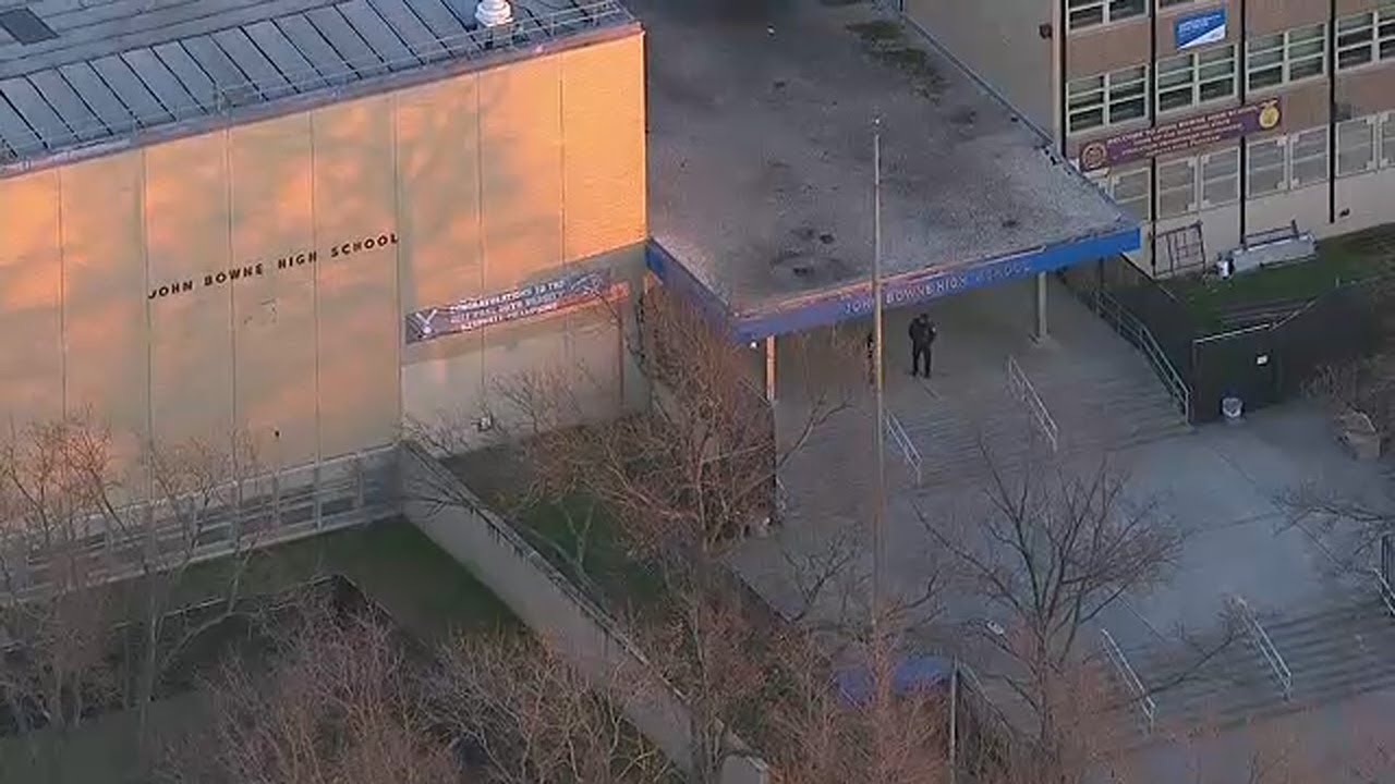 Teen Collapses, Dies During Basketball Practice At NYC School - YouTube