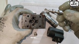 How To Repair Hydraulic Solenoid Valve || How To Repair Directional Control Valve