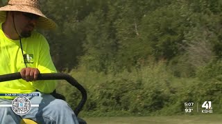 Lawrence landscaping crews cut days short to combat heat