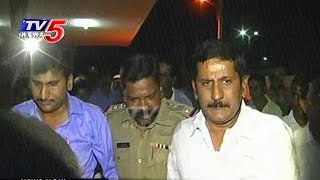 TDP And YSRCP Activists Clash With Sickles In Anantapur | 144 Section Imposed | TV5 News