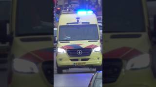 Ambulance 08-121 met spoed naar het Radboud! #emergency #ambulance #rettungsdienst