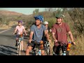 lincoln lewis e bikes his way through simpson s gap in alice springs getaway