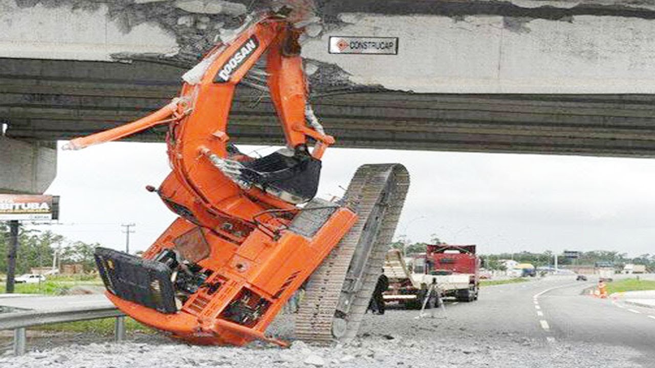 Extreme Dangerous Idiots Excavator Operator Skills, Biggest Heavy ...