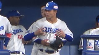 石橋の背後から胸をモミモミする岡林（笑） (2023/06/13)