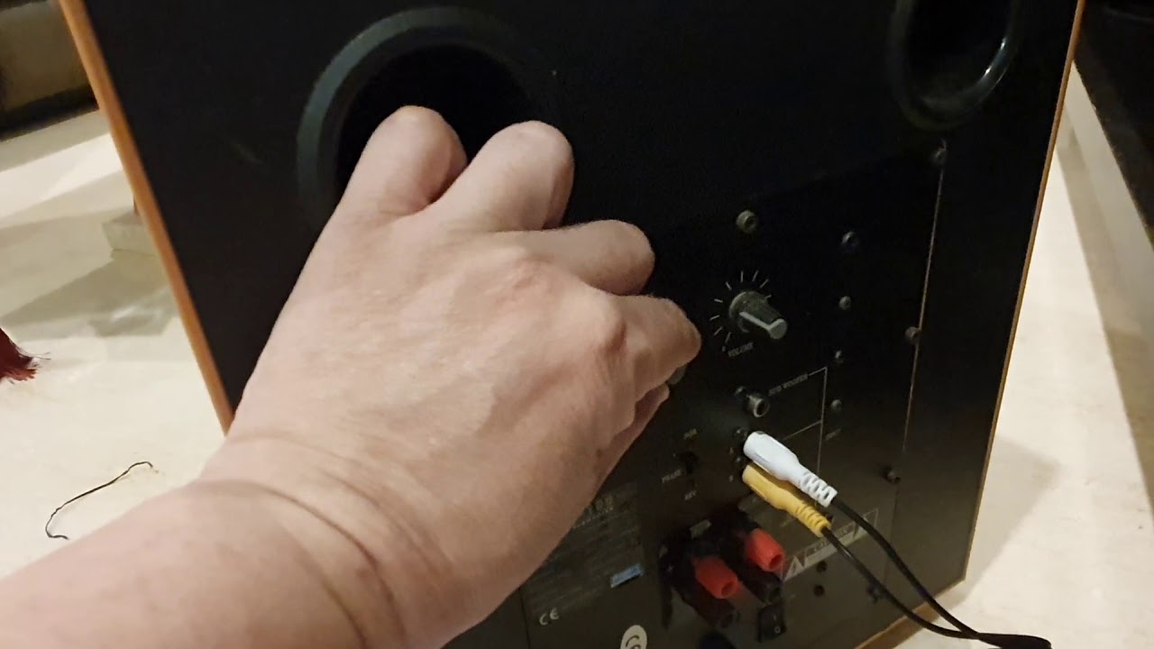 Rogers Asb100 Powered Suborder Sound Test Youtube