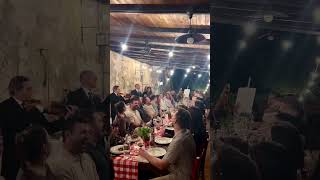 Italian Folk Band performs Wonderwall 🍕 🍷