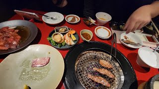 【2024東京Day2-2】來日本就是要吃燒肉！獨立包廂的YAKINIKU TORAJI太陽城店(媞5Y5M23D、喬3Y11M23D)