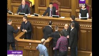 Єгор Соболєв і Вадим Івченко розсварилися до крові через діяльність Держкомзему