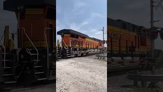 Great lash up With K5HLB horn #railtrack #bnsf #railway #csx #bnsfrailway