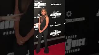 Halle Berry Ample Cleavage