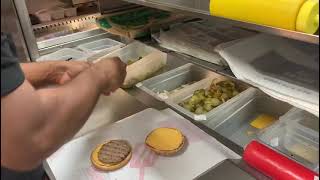How to make a chili cheese burger in Burger King