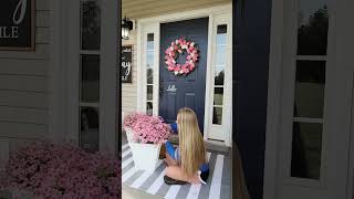 DIY faux flower arrangement Great for Spring porch decor #porchdecor #springdecor #homedecor #spring