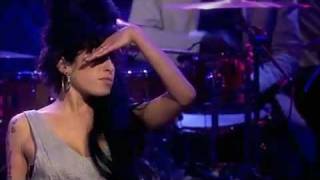 "Amy Winehouse" - "Wake Up Alone" LIVE!