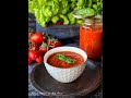 SICILIANI CREATIVI - Buonissima salsa di pomodoro fatta in casa - Homemade tomato sauce #shorts