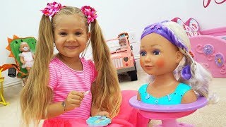 डायना और उसकी गुड़िया Diana & her dolls