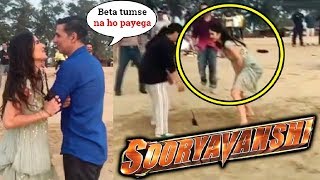 Akshay Kumar TEASING Katrina Kaif 🤣🤣 4 Playing Like A Child On Sets Of Sooryavanshi