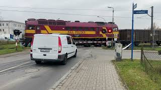 Wrocław, ul. Krzemieniecka, przejazd kolejowy, railway crossing, [4K]