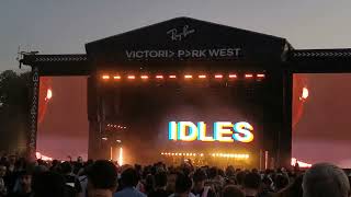 Idles - 'Danny Nedelko' (Live)