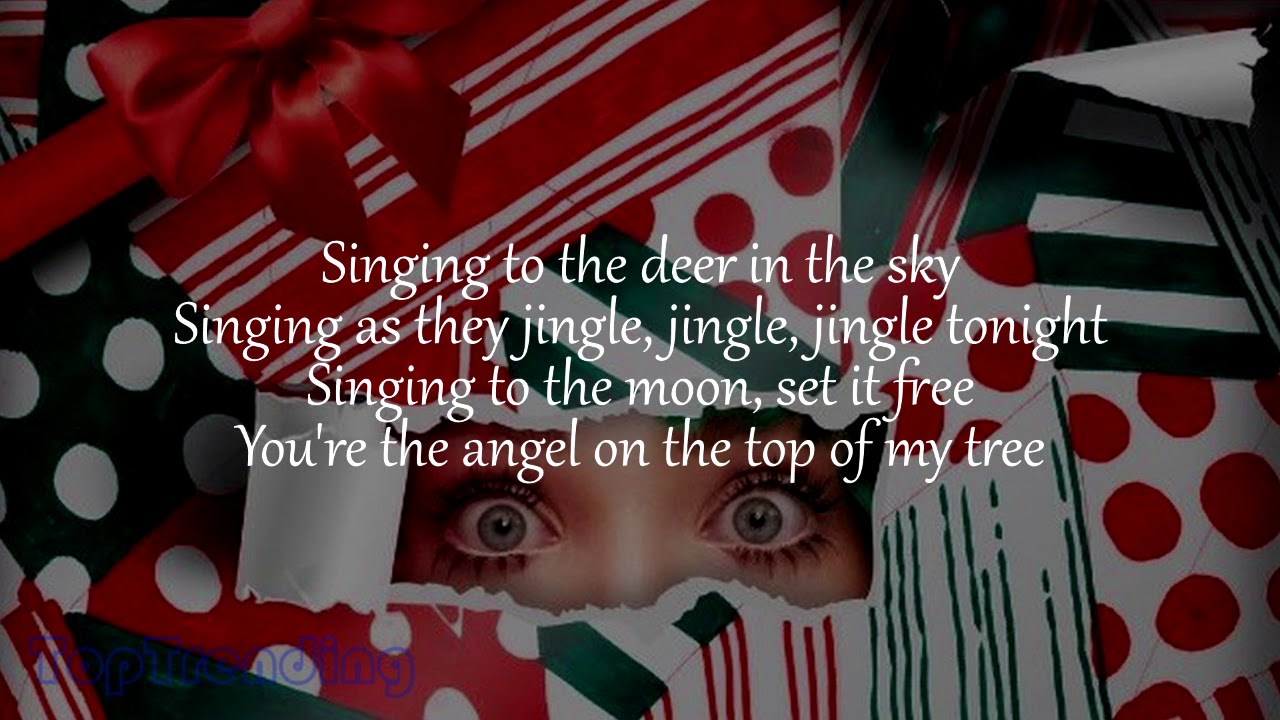 Sia - Santa's Coming For Us (lyrics) - YouTube