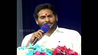 కళ్ళు ఆర్పకుండా అబద్దాలు చెప్తాడు.NEET తో సంబంధం లేకుండా మెడికల్ సీట్ స్టేట్ గవర్నమెంట్ ఎలా ఇస్తది