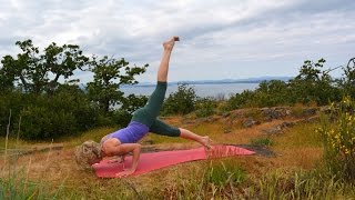 Sun Salutations III with Tracey Noseworthy