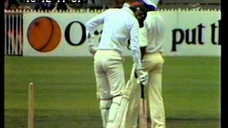 Classic fast bowling - Joel Garner v Greg Chappell at MCG December 1979