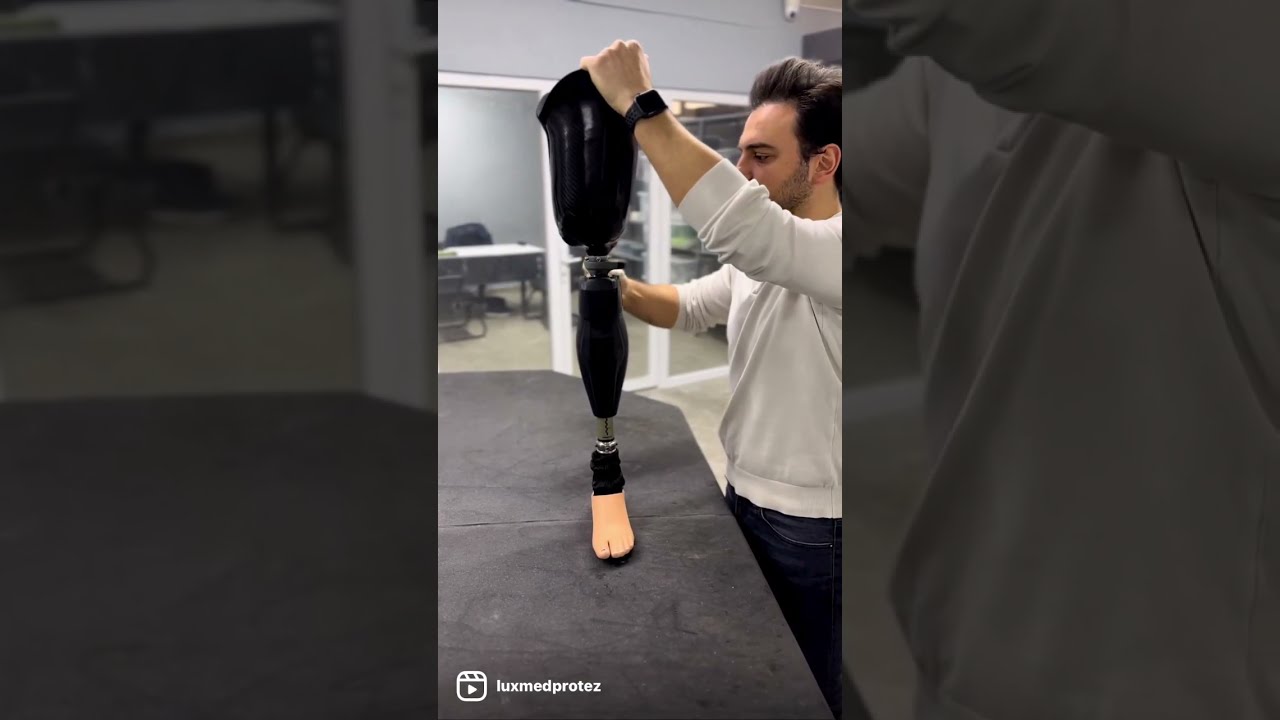 Genium X3 By @ottobock Prosthetic Leg - YouTube