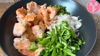 ပုဇွန်ချဉ်ကောင်လိုက်ထဲ့သုပ် Making Sour Shrimp  Salad