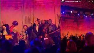 SNL 50 After-Party: Eddie Vedder \u0026 Will Forte Sing ‘Rockin’ in the Free World’