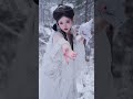 汉服雪景 长白山 冰雪仙境 国风古韵 beautiful