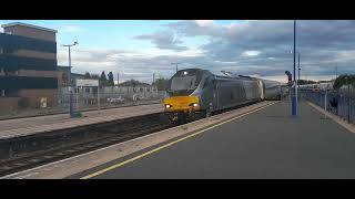 rail@banbury 68011 chiltern  \u0026 intermodal 70014  freightliner 23 8 2022