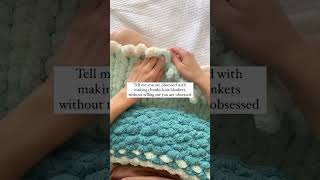 Anyone else obsessed with making chunky knit blankets!? #sabsstuffies #chunkyyarn #howto #diy