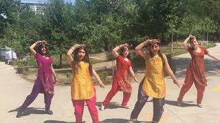 Saajanji Ghar Aaye / Dance  group Lakshmi / Juniors