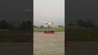 Bagdogra airport ✈️ spicejet flight,,,#short #video Viral,, subscribe now my channel 🤘