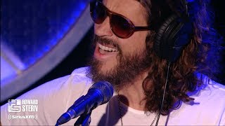 Chris Cornell Covers John Lennon’s “Imagine” on the Howard Stern Show (2011)