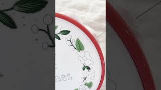 Quick tutorial: Learn a simple way to add depth to petals and leaves 🌸✂️🍃